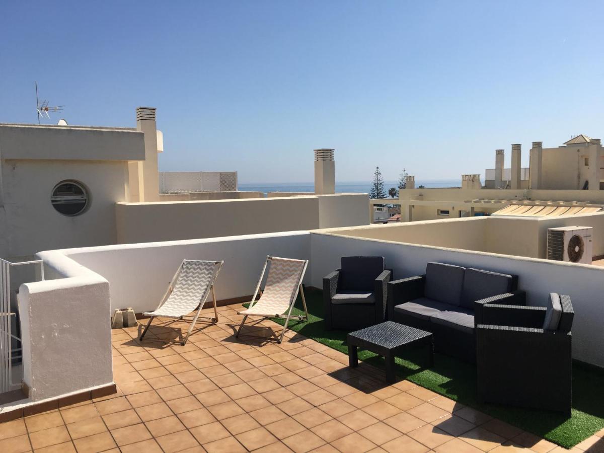 Ferienwohnung Apartamento Atico A 50 Metros De La Playa Will Rincón de la Victoria Exterior foto