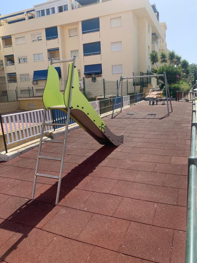 Ferienwohnung Apartamento Atico A 50 Metros De La Playa Will Rincón de la Victoria Exterior foto