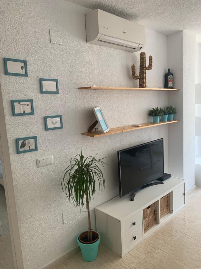 Ferienwohnung Apartamento Atico A 50 Metros De La Playa Will Rincón de la Victoria Exterior foto