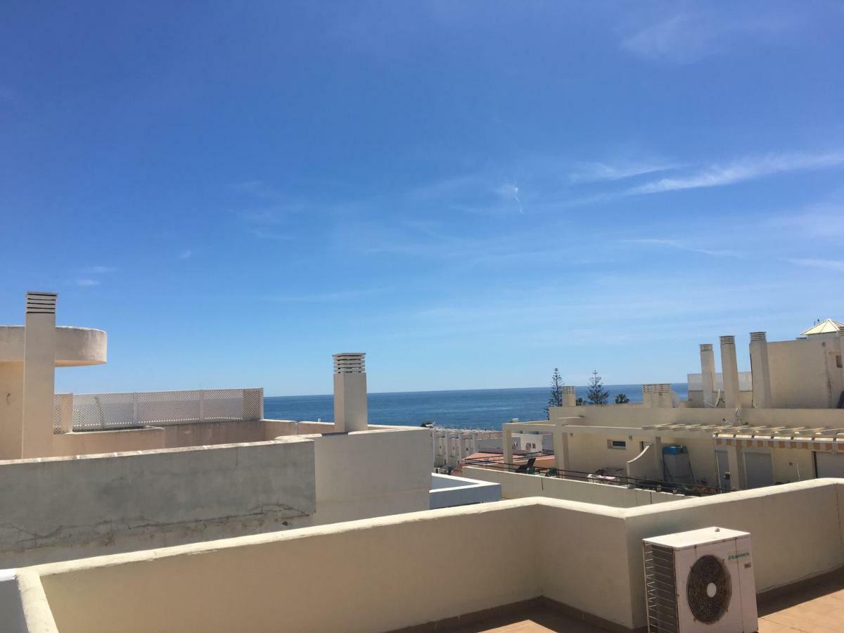 Ferienwohnung Apartamento Atico A 50 Metros De La Playa Will Rincón de la Victoria Exterior foto