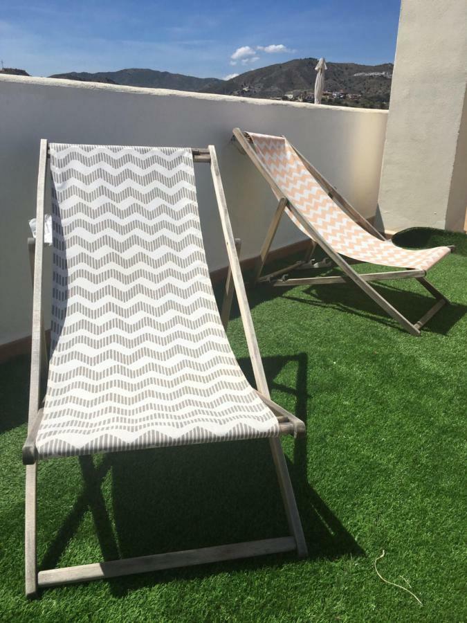 Ferienwohnung Apartamento Atico A 50 Metros De La Playa Will Rincón de la Victoria Exterior foto