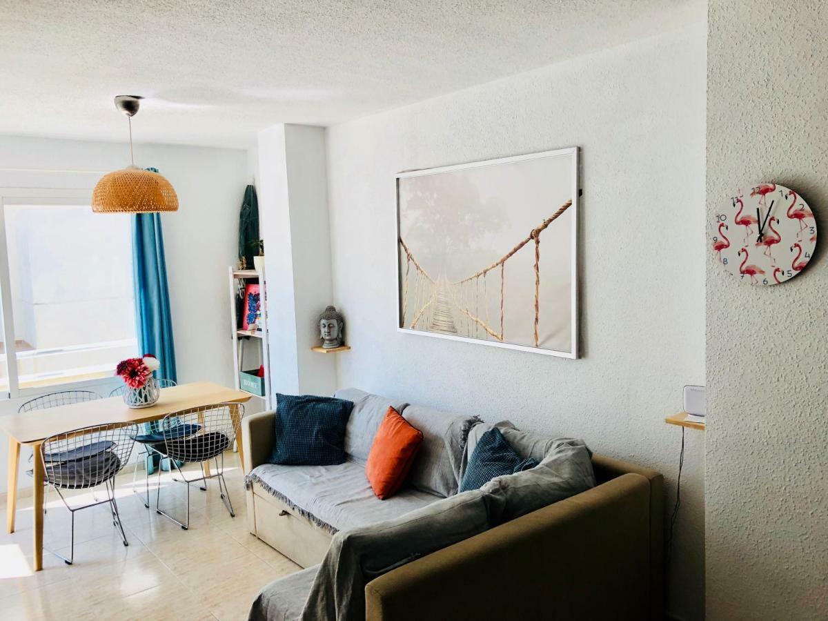 Ferienwohnung Apartamento Atico A 50 Metros De La Playa Will Rincón de la Victoria Exterior foto