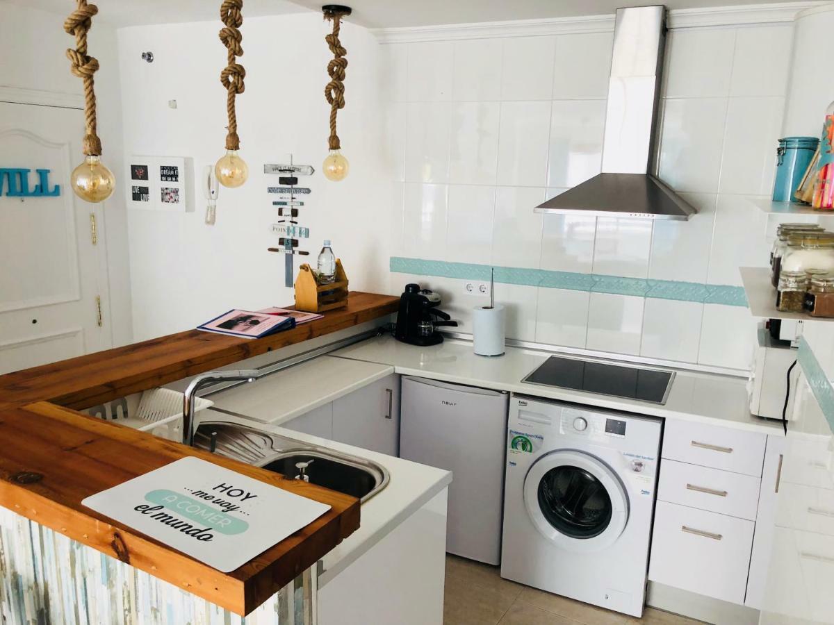 Ferienwohnung Apartamento Atico A 50 Metros De La Playa Will Rincón de la Victoria Exterior foto